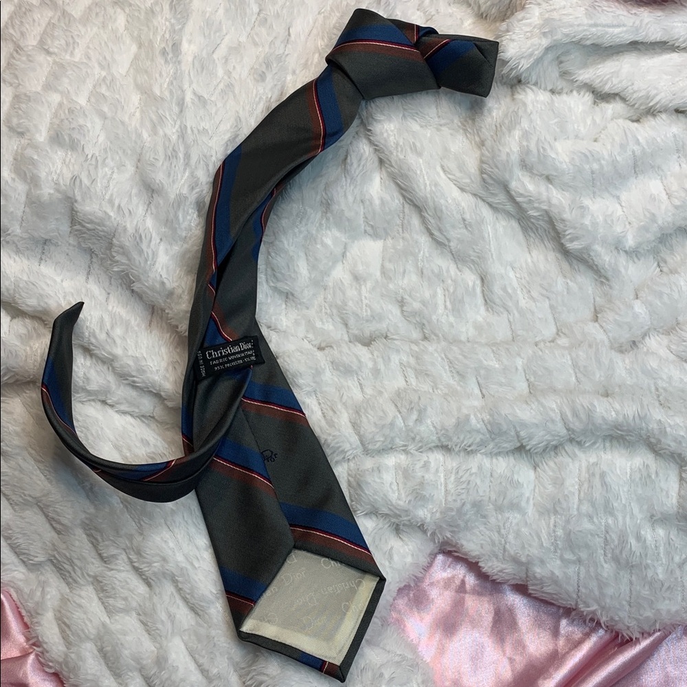 🌹VINTAGE Christian Dior SIGNATURE AUTHENTIC Charcoal Tie with Blue & Red Stripes - Picture 7 of 13